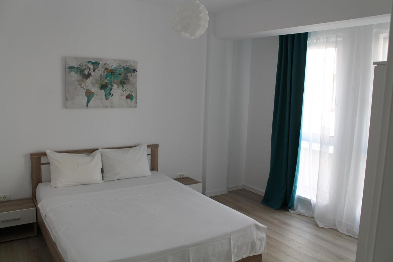 Visaj Homes Giroc Buitenkant foto